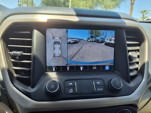 Used 2023 GMC Acadia Denali w/ Denali Technology Package FWD image 23