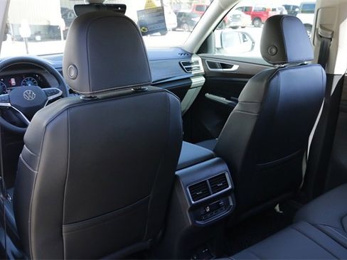 New 2026 Volkswagen Atlas SEL image 17