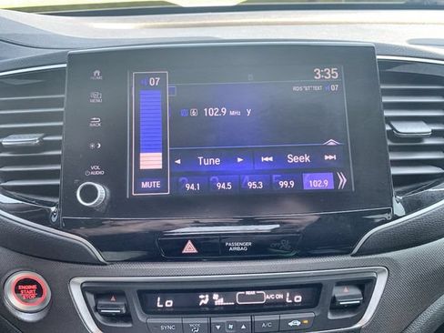 Used 2023 Honda Ridgeline Sport image 13