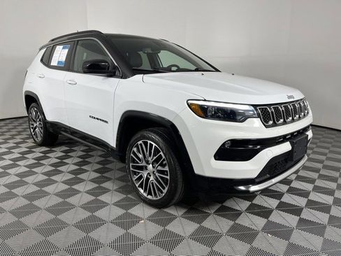 Used 2023 Jeep Compass Limited w/ Elite Group AWD/4WD image 2