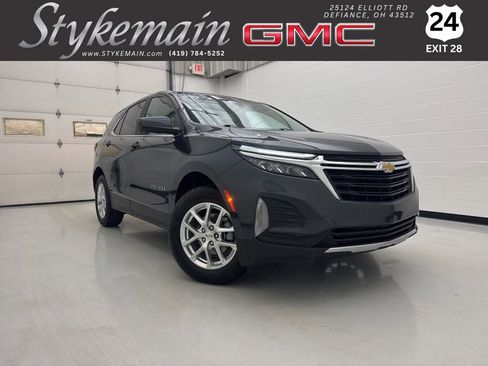 Used 2022 Chevrolet Equinox LT w/ Driver Convenience Package image 1