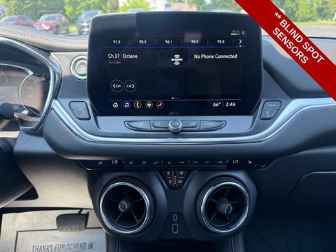 Used 2025 Chevrolet Blazer LT w/ Driver Confidence Package AWD/4WD image 24