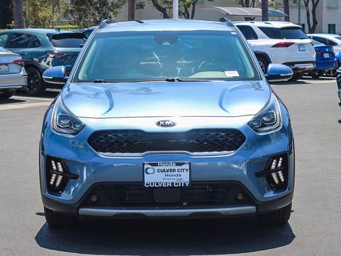 Used 2021 Kia Niro FWD image 2