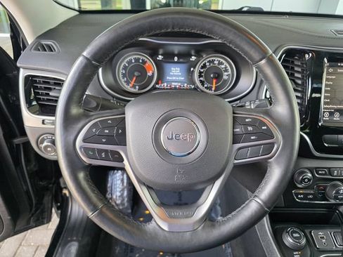 Used 2019 Jeep Cherokee Limited AWD/4WD image 25