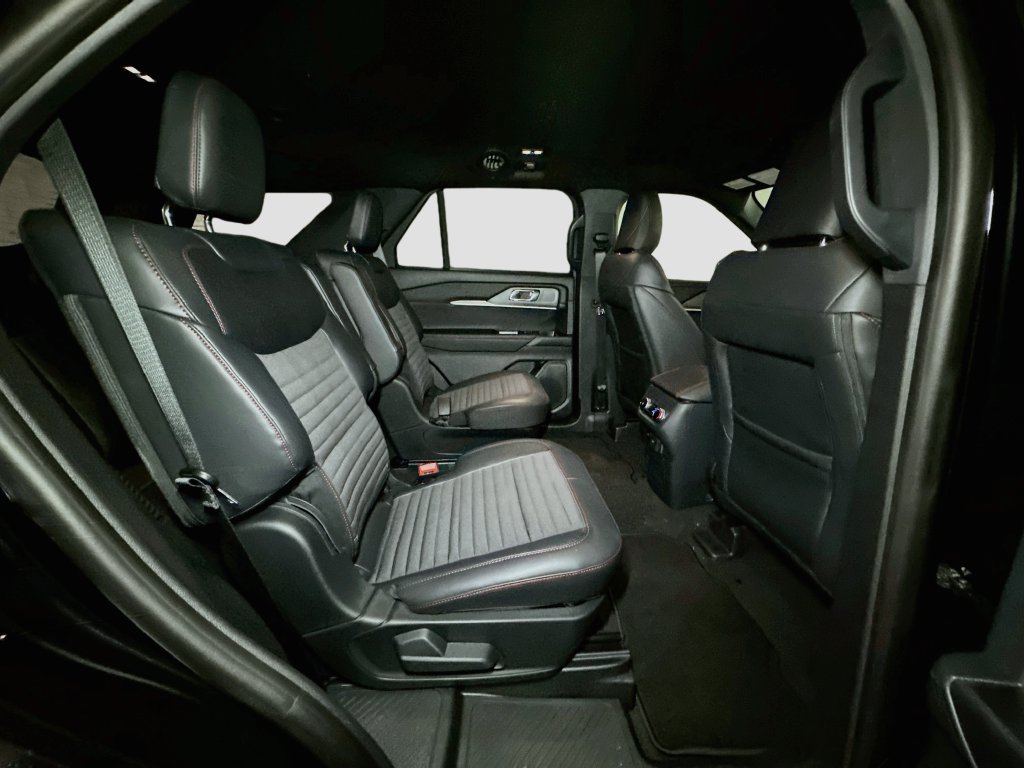 New 2027 Ford Explorer ST-Line AWD/4WD image 33