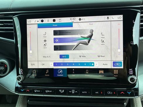 New 2026 Jeep Grand Wagoneer Limited AWD/4WD image 4