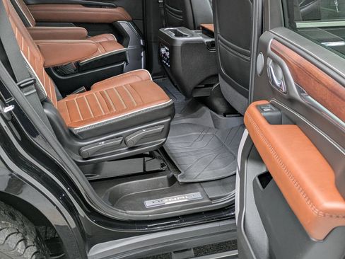 Used 2024 GMC Yukon Denali Ultimate image 30