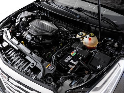 Used 2017 Cadillac XT5 Premium Luxury w/ Driver Assist Package image 51