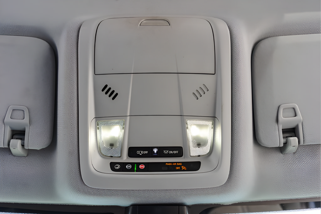 Used 2021 Chevrolet Blazer LT w/ LPO, Sport Package FWD image 17