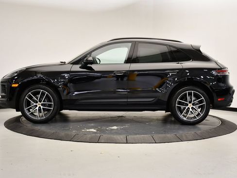 Certified 2026 Porsche Macan AWD/4WD image 2