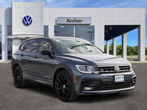 Used 2021 Volkswagen Tiguan SE R-Line FWD image 1