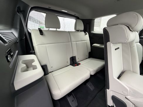 Used 2025 Hyundai Santa Fe SEL image 19