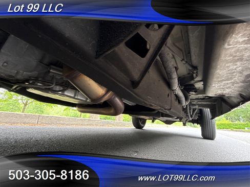 Used 2019 Chevrolet Express 3500 w/ Driver Convenience Package image 76