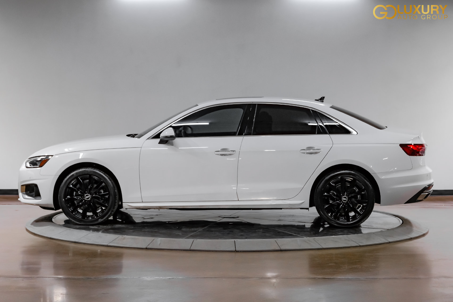 Used 2023 Audi A4 2.0T Premium w/ Convenience Package AWD/4WD image 13