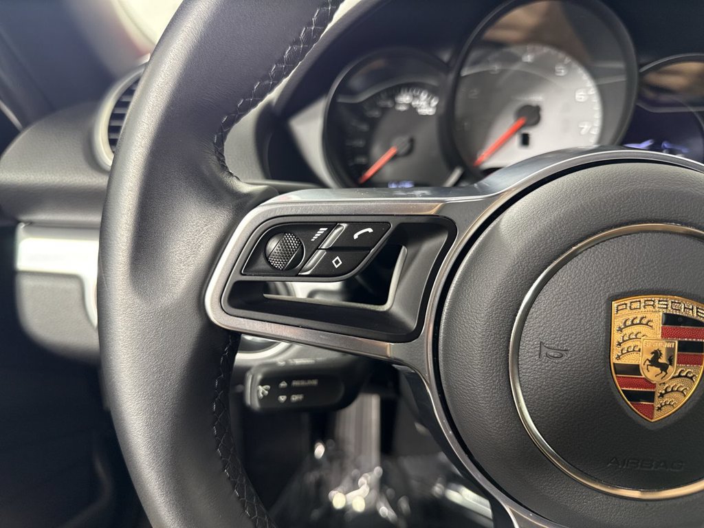 Certified 2025 Porsche 718 Boxster S RWD image 35
