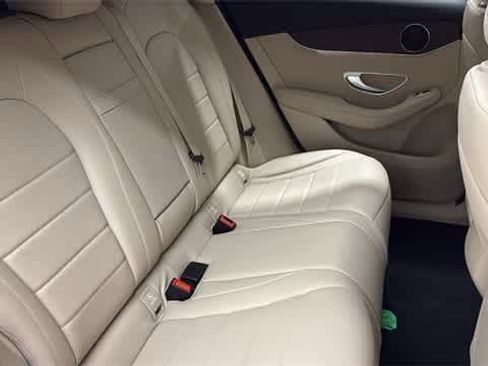 Used 2022 Mercedes-Benz GLC 300 4MATIC image 34