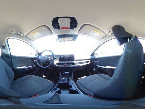 Used 2025 Kia K4 FWD image 42