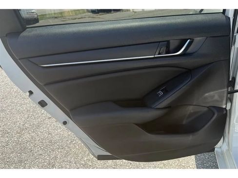 Used 2020 Honda Accord Sport image 31