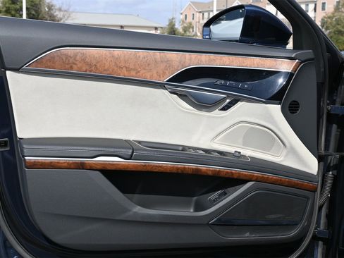 Used 2022 Audi A8 L 3.0T image 17