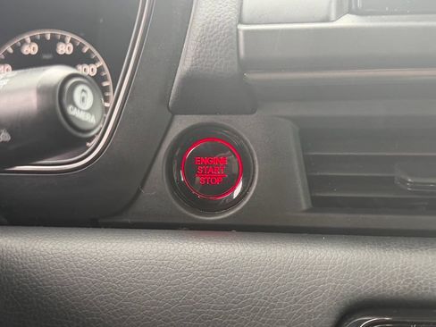 Used 2025 Honda Pilot TrailSport image 21
