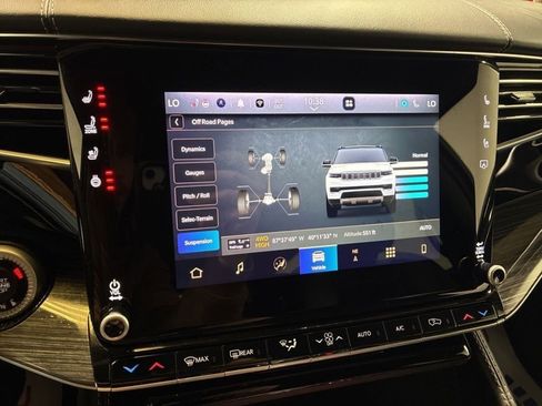 Used 2022 Jeep Wagoneer Series III image 48