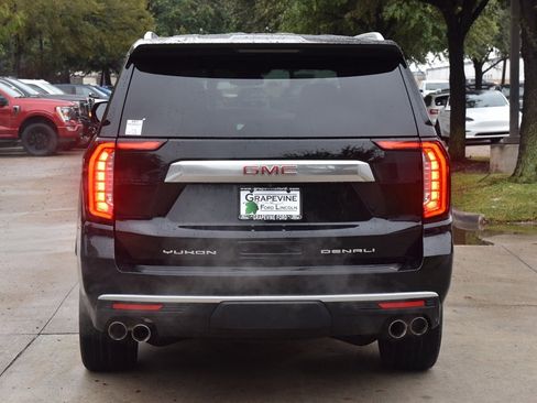 Used 2023 GMC Yukon Denali w/ LPO, Floor Liner Package image 9
