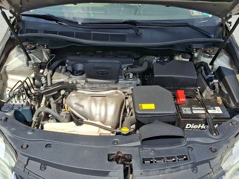 Used 2015 Toyota Camry LE FWD image 27