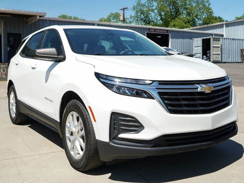Used 2022 Chevrolet Equinox LS FWD image 34