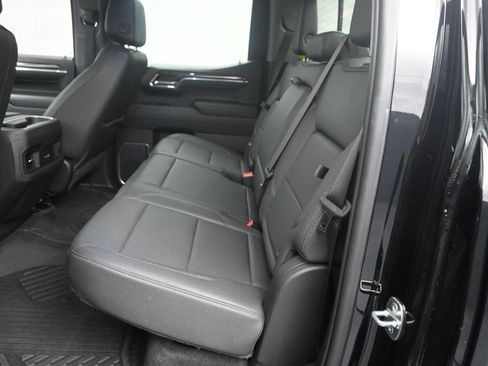Used 2023 Chevrolet Silverado 1500 LT Trail Boss w/ LT Trail Boss Premium Package AWD/4WD image 13