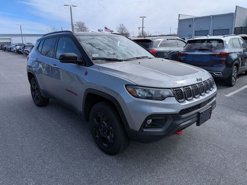 Used 2024 Jeep Compass Trailhawk image 1