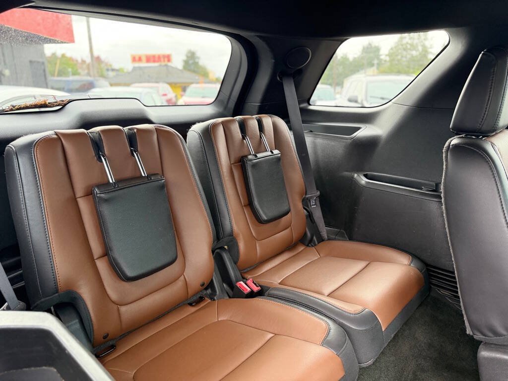 Used 2014 Ford Explorer Limited w/ Equipment Group 301A AWD/4WD image 21