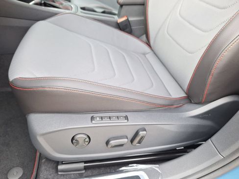 Certified 2026 Volkswagen Jetta GLI Autobahn FWD image 10