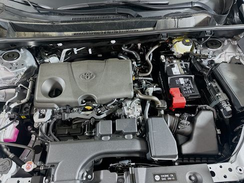 Used 2025 Toyota RAV4 XLE w/ Convenience Package FWD image 33