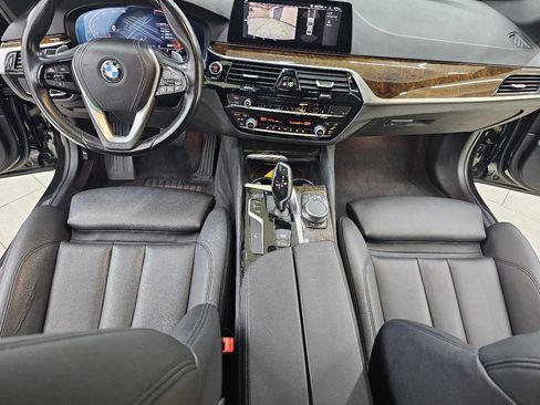 Used 2020 BMW 530i w/ Convenience Package image 30