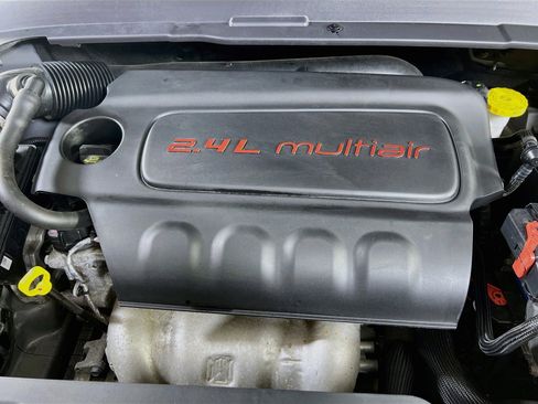 Used 2022 Jeep Compass Limited w/ Sun and Sound Group AWD/4WD image 28