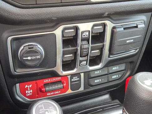 Certified 2025 Jeep Wrangler Unlimited Sport S 4xe image 23