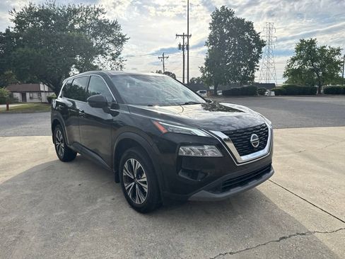 Used 2021 Nissan Rogue SV FWD image 4
