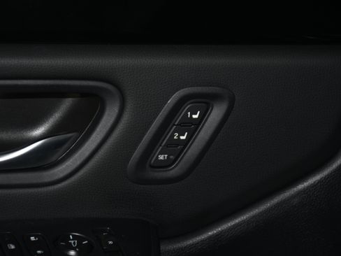 Certified 2025 Honda Pilot EX-L image 11