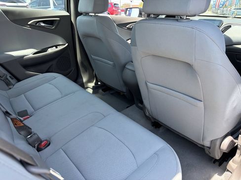 Used 2021 Chevrolet Malibu LS FWD image 11