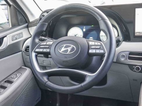 Used 2023 Hyundai Palisade SEL w/ Premium Package image 11