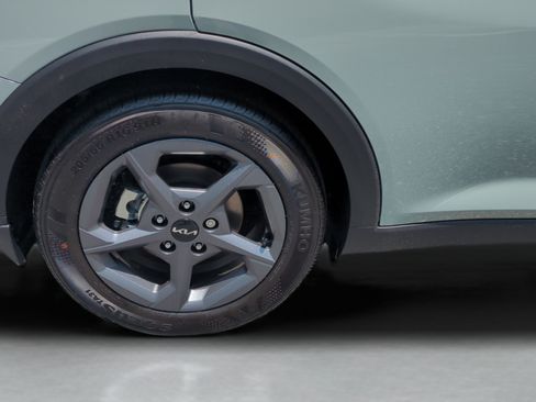 New 2026 Kia K4 FWD image 24
