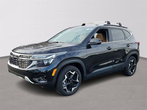 Certified 2024 Kia Seltos EX image 3