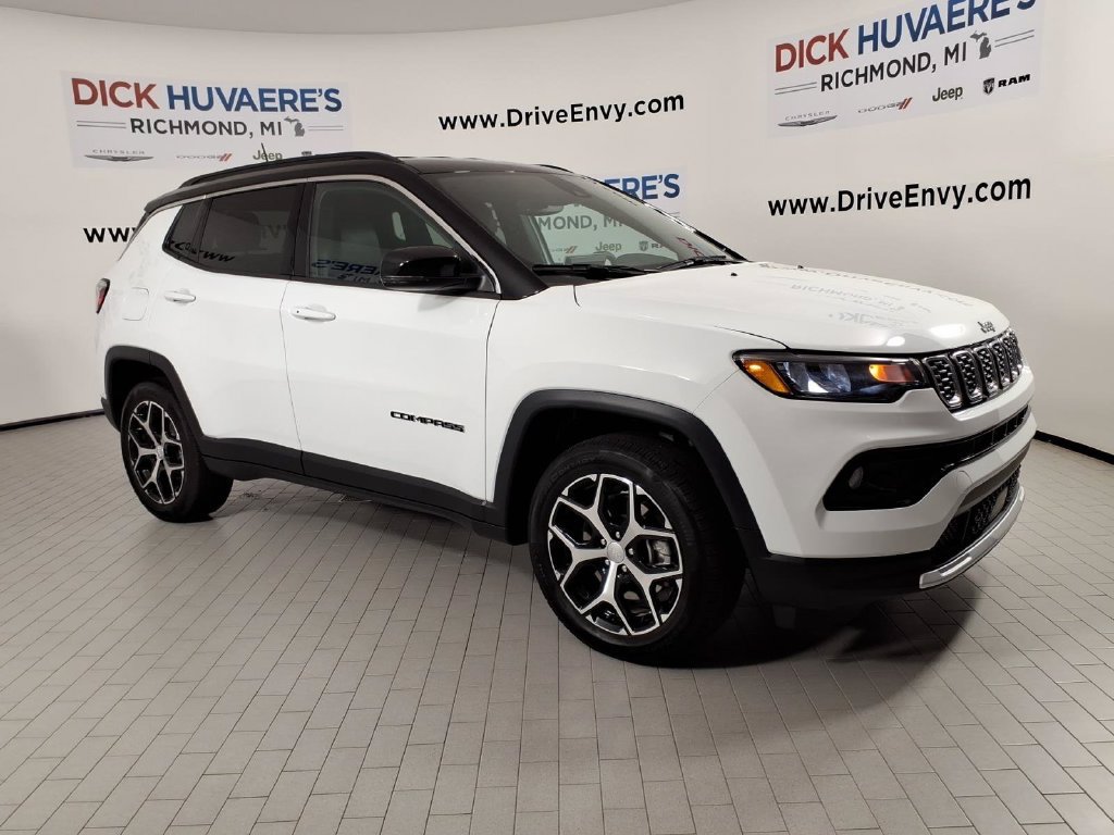 Used 2024 Jeep Compass Limited AWD/4WD image 3