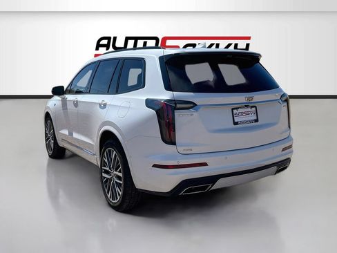 Used 2024 Cadillac XT6 Sport w/ Technology Package AWD/4WD image 5