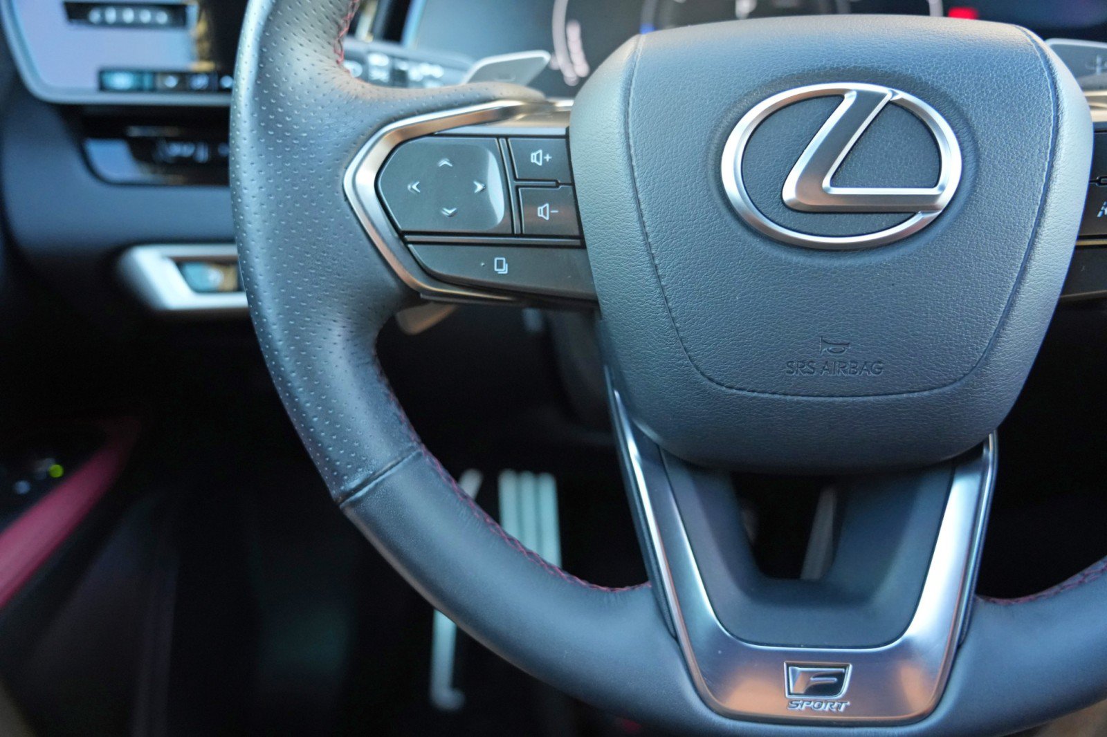 Used 2023 Lexus RX 500h F Sport w/ Cold Area Package AWD/4WD image 22