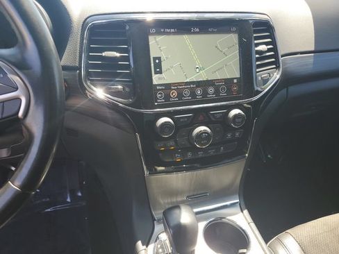 Used 2022 Jeep Grand Cherokee Laredo X AWD/4WD image 23