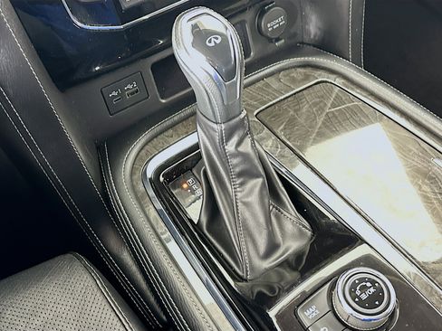 Used 2020 INFINITI QX80 Luxe w/ Proassist Package image 24