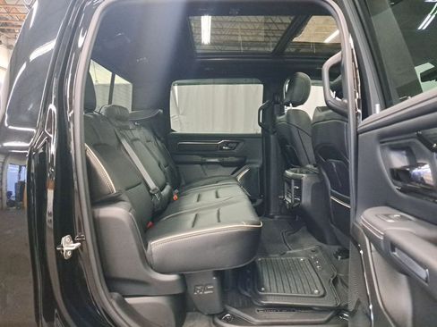 Used 2024 RAM 1500 Limited image 15