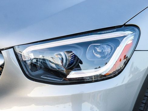 Used 2020 Mercedes-Benz GLC 300 image 5