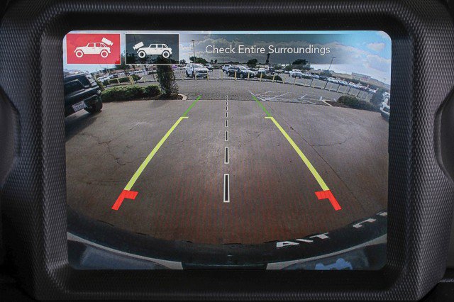 Used 2022 Jeep Wrangler Unlimited Rubicon 4xe w/ Steel Bumper Group AWD/4WD image 17